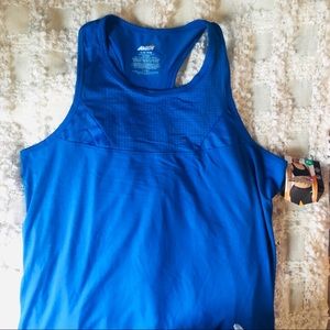 Avis Racerback workout shirt